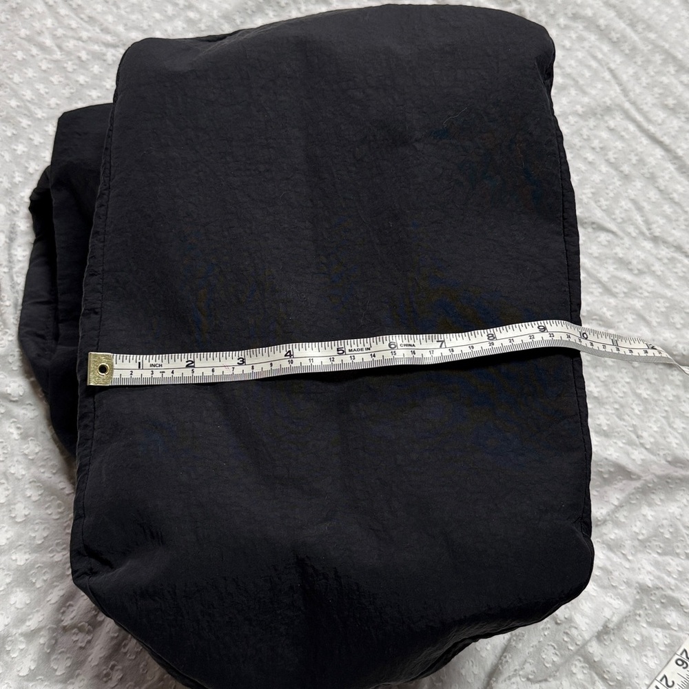 Lululemon On My Level Bag - Picture 13 of 14